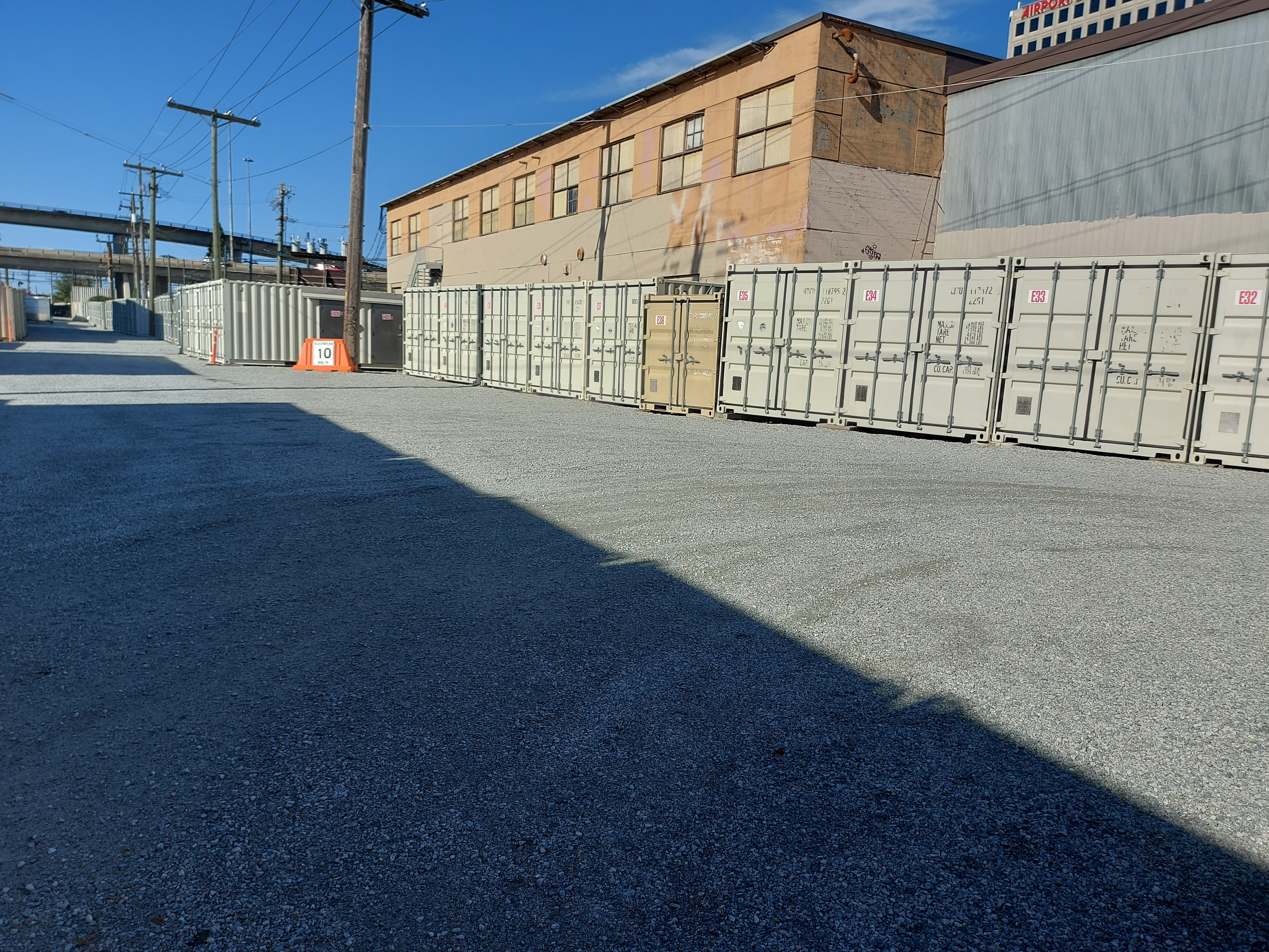 Parking and container units with 10 km/h sign