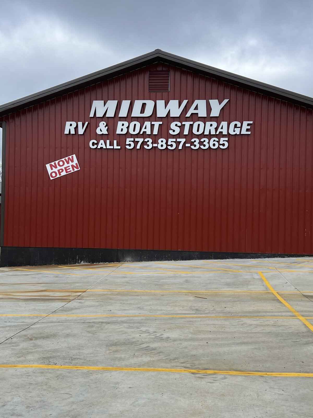 Midway RV and Boat Storage in Fairdealing, MO