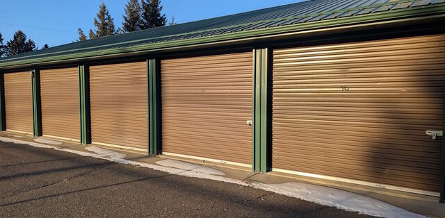 Pine Tree Storage