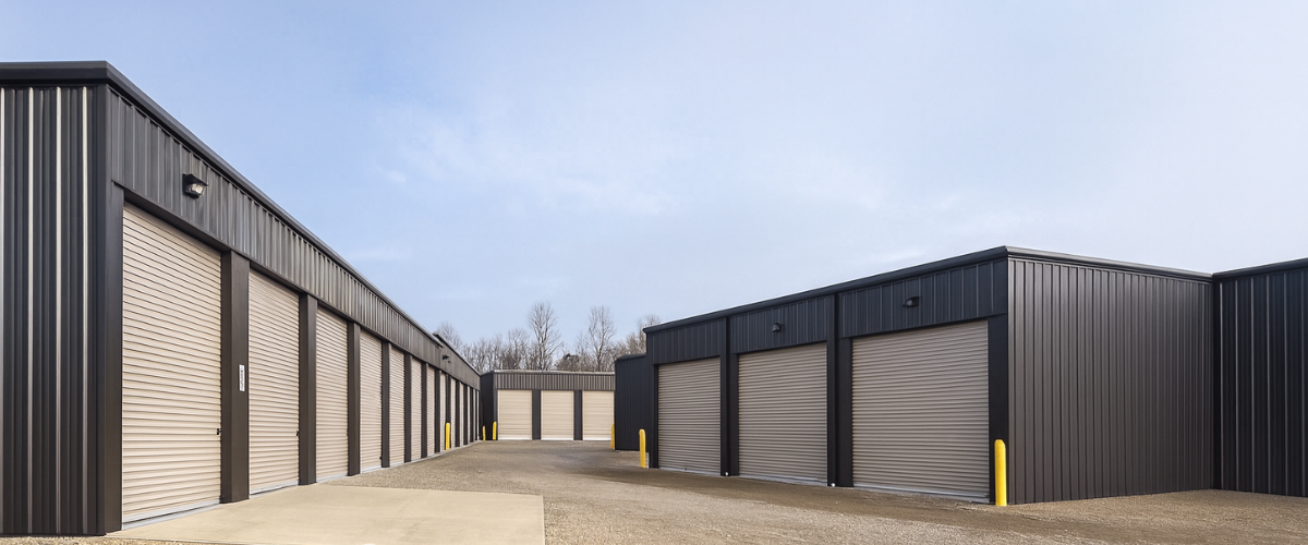 What Fits in a 12×30 Storage Unit? A Practical Visual Guide (Why Ceiling Height Matters)