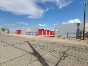 2404 kingman ave gates