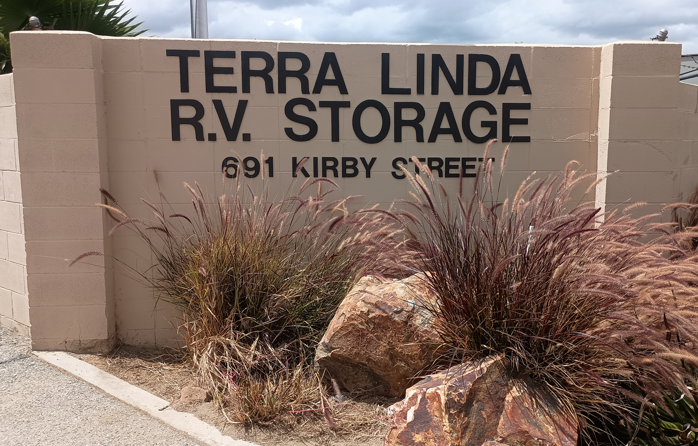 Terra Linda Sign