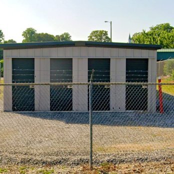 Self storage facility at Storage Near Me in Morganton, NC.