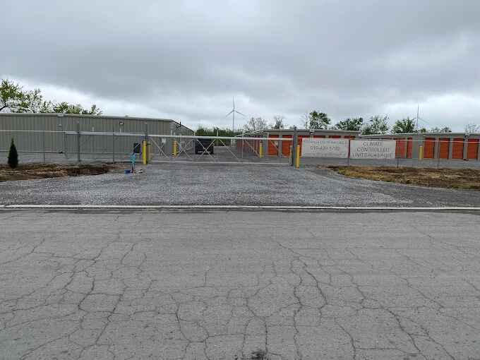 Vehicle storage made simple at our gated facility in Nanticoke, ON