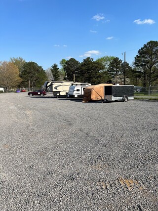 Outdoor vehicle storage at USA Storage Solutions on Hargis Road in Signal Mountain, TN